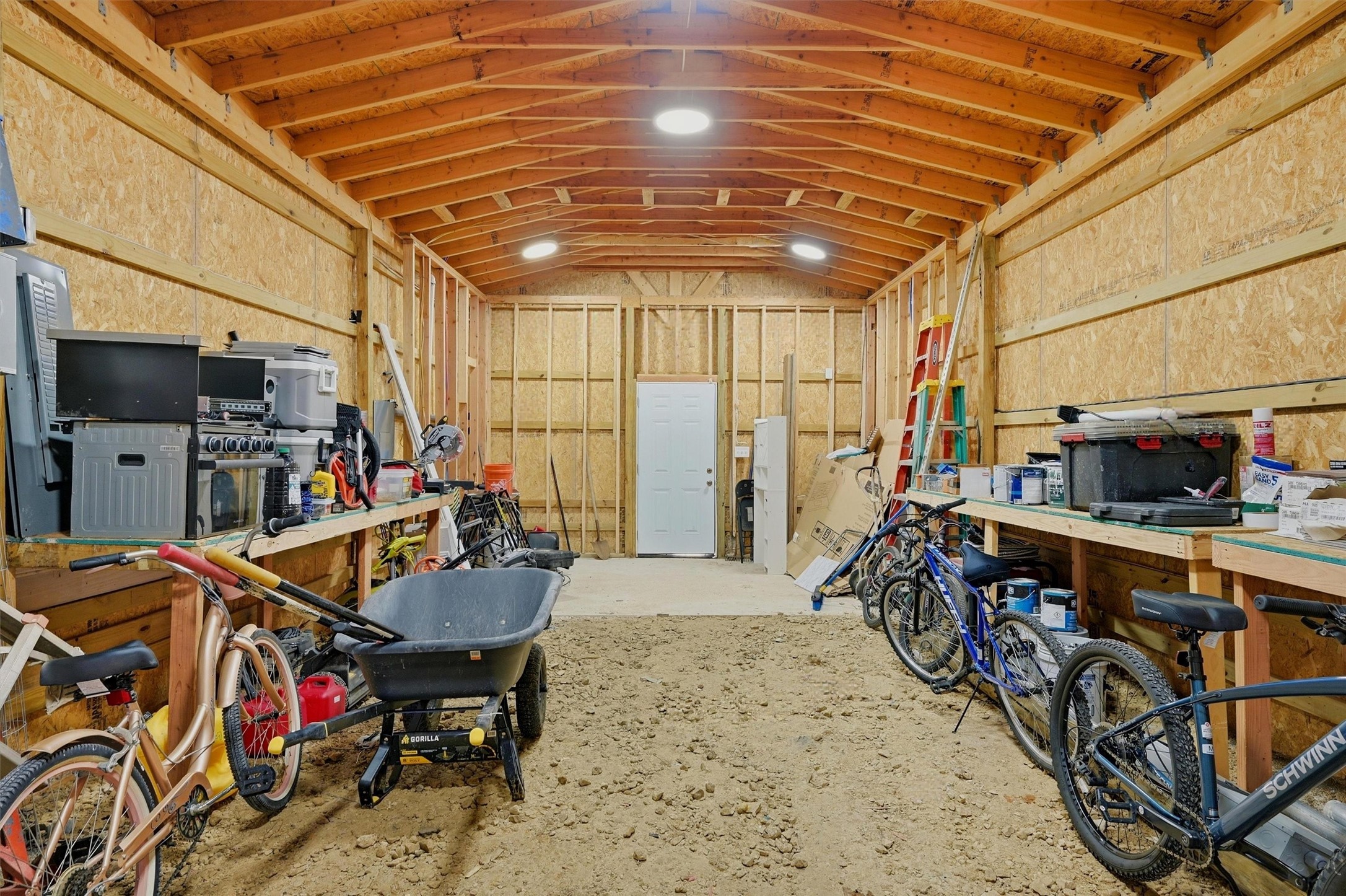 210 County Road 2184