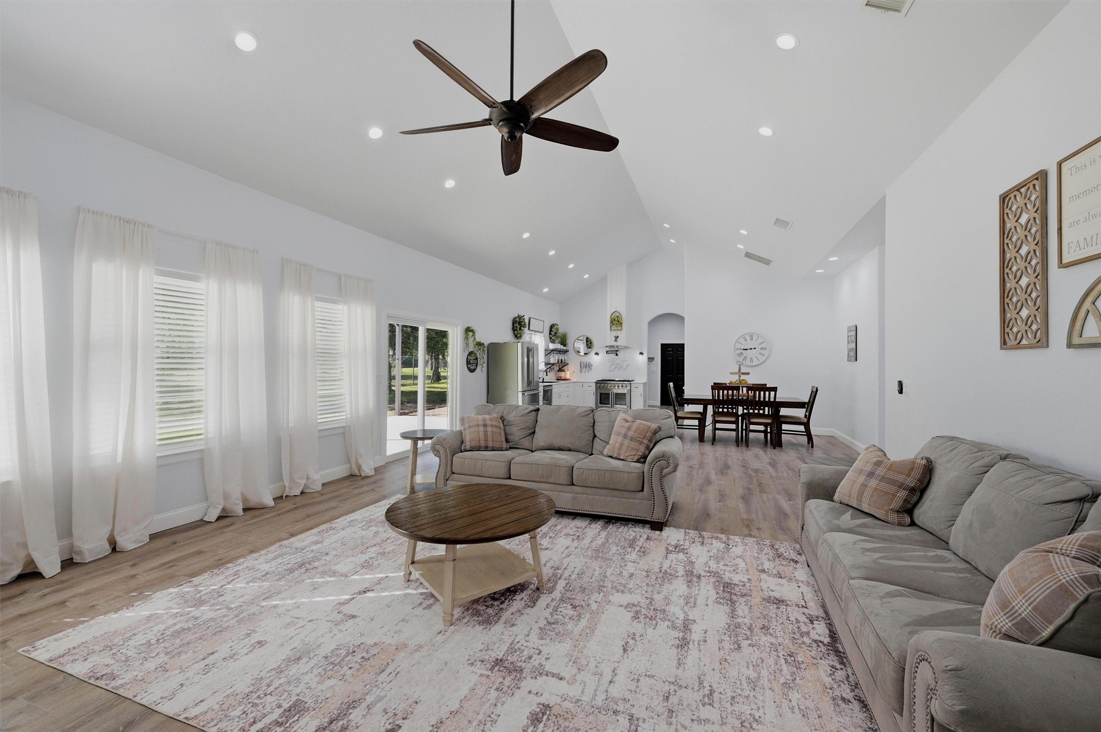 210 County Road 2184