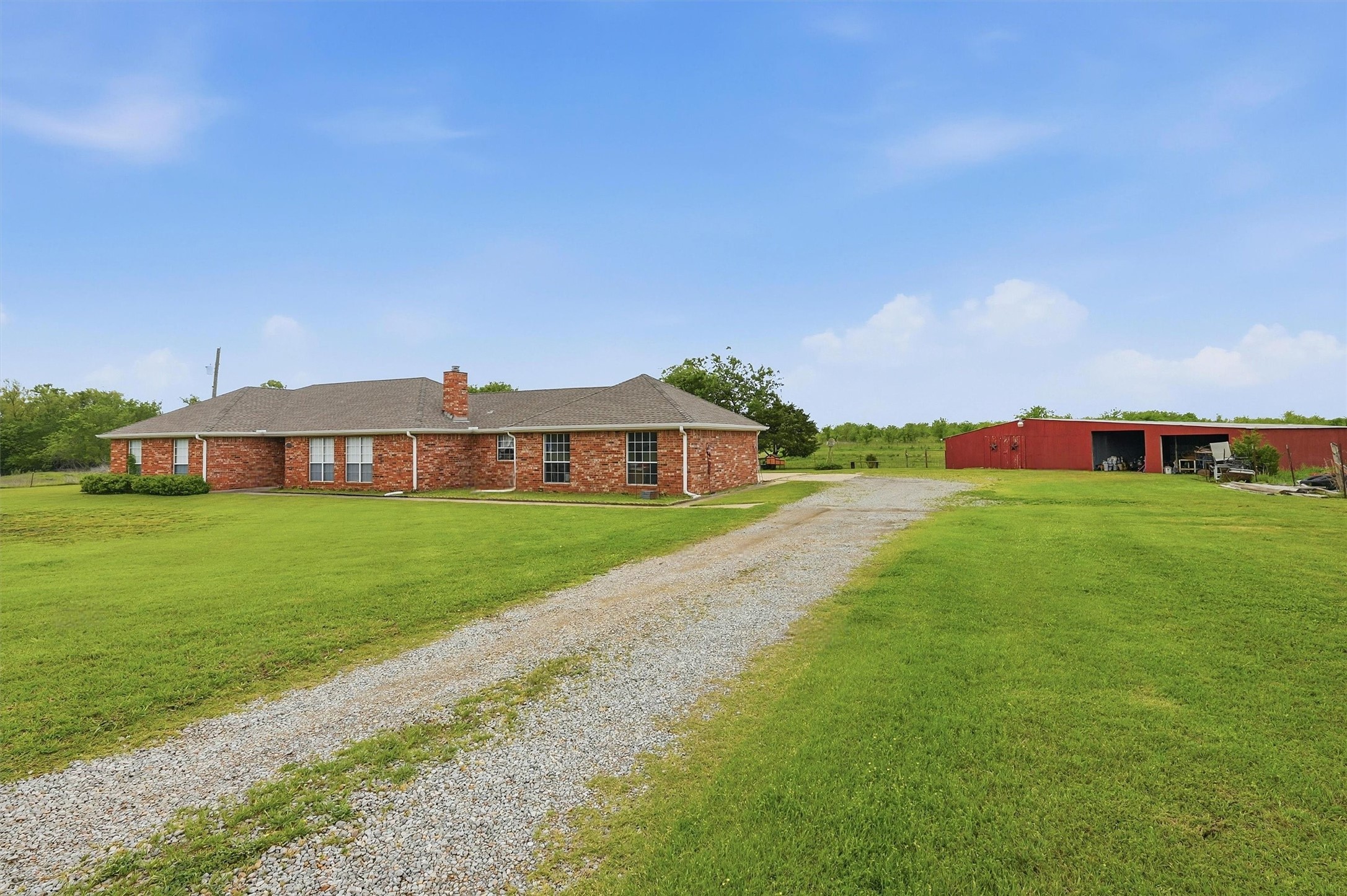 998 Bledsoe Road