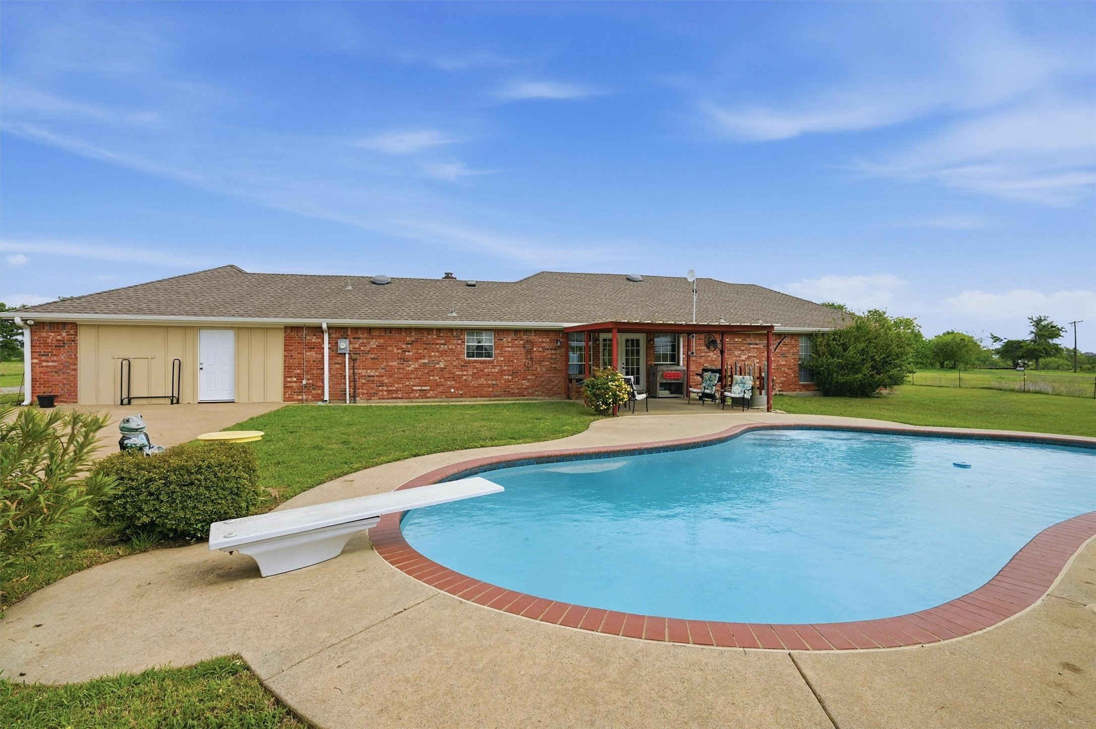 998 Bledsoe Road