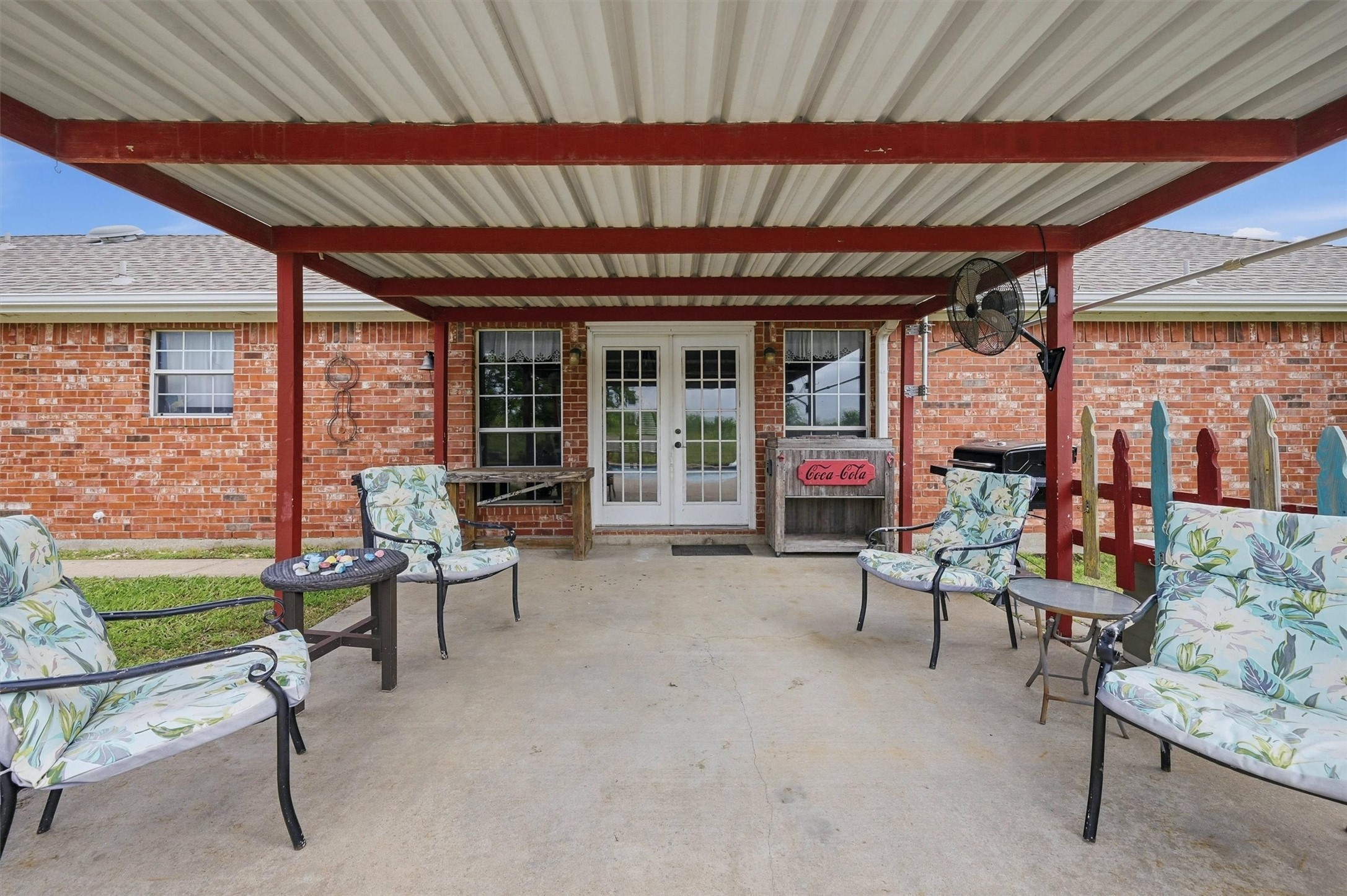 998 Bledsoe Road