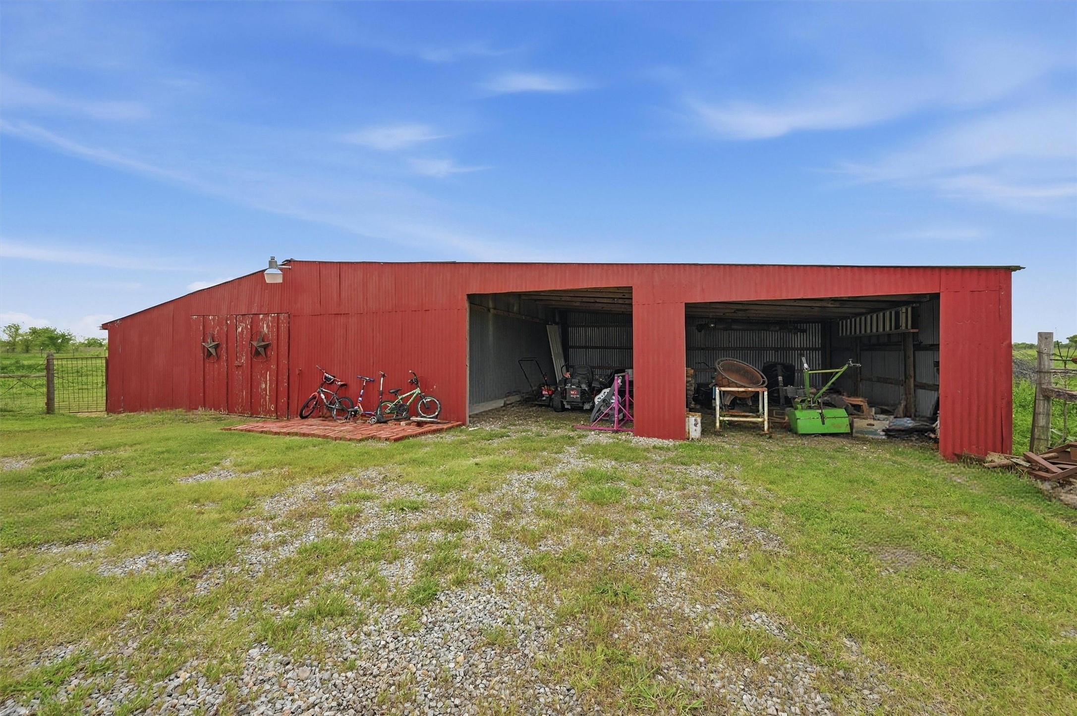 998 Bledsoe Road