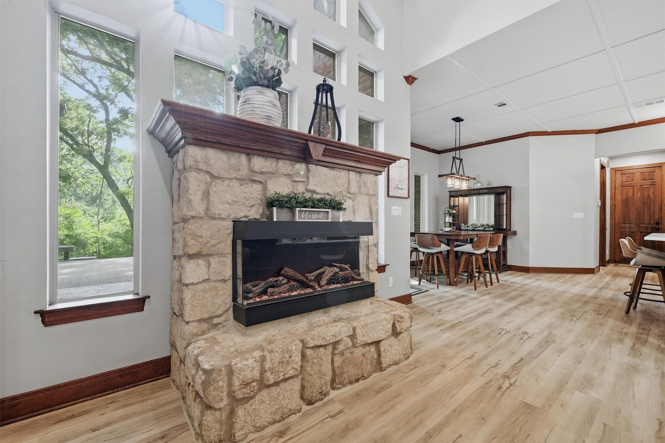 31 Forest Hills Circle