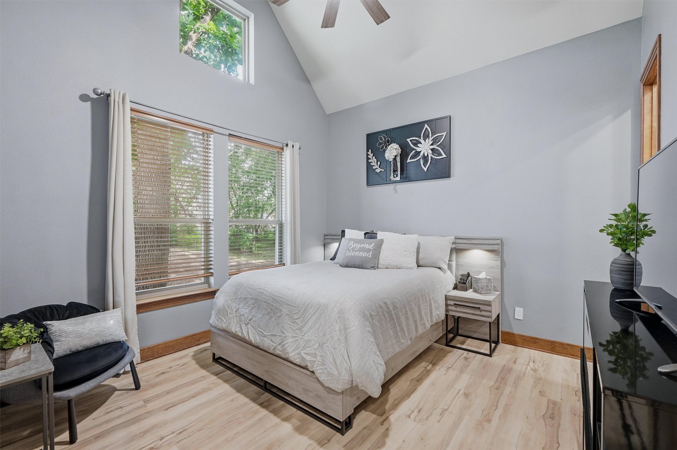 31 Forest Hills Circle