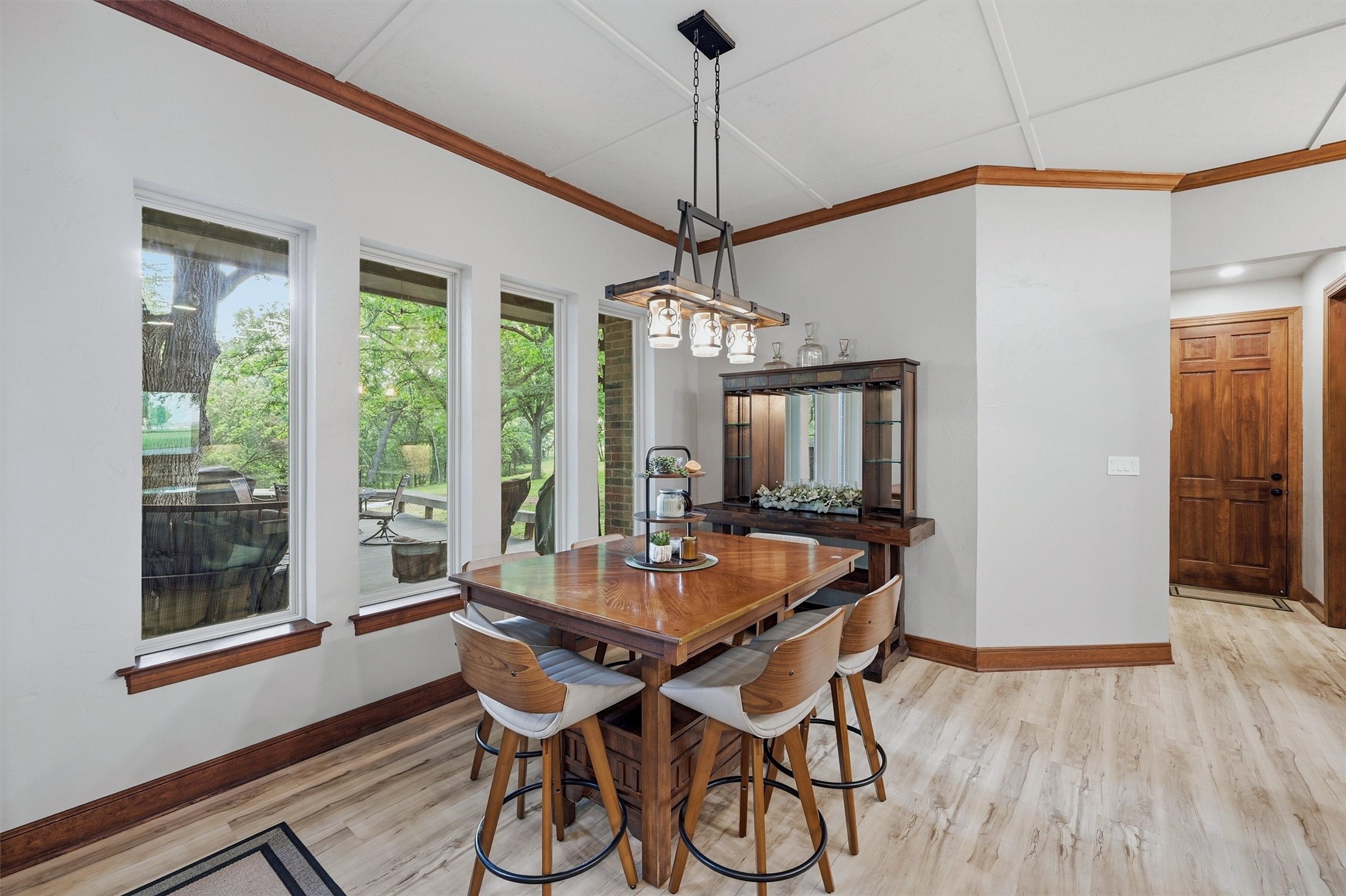 31 Forest Hills Circle