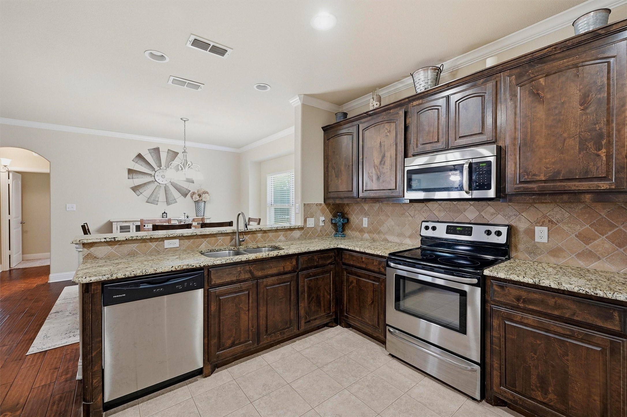 714 Mary Lee Lane