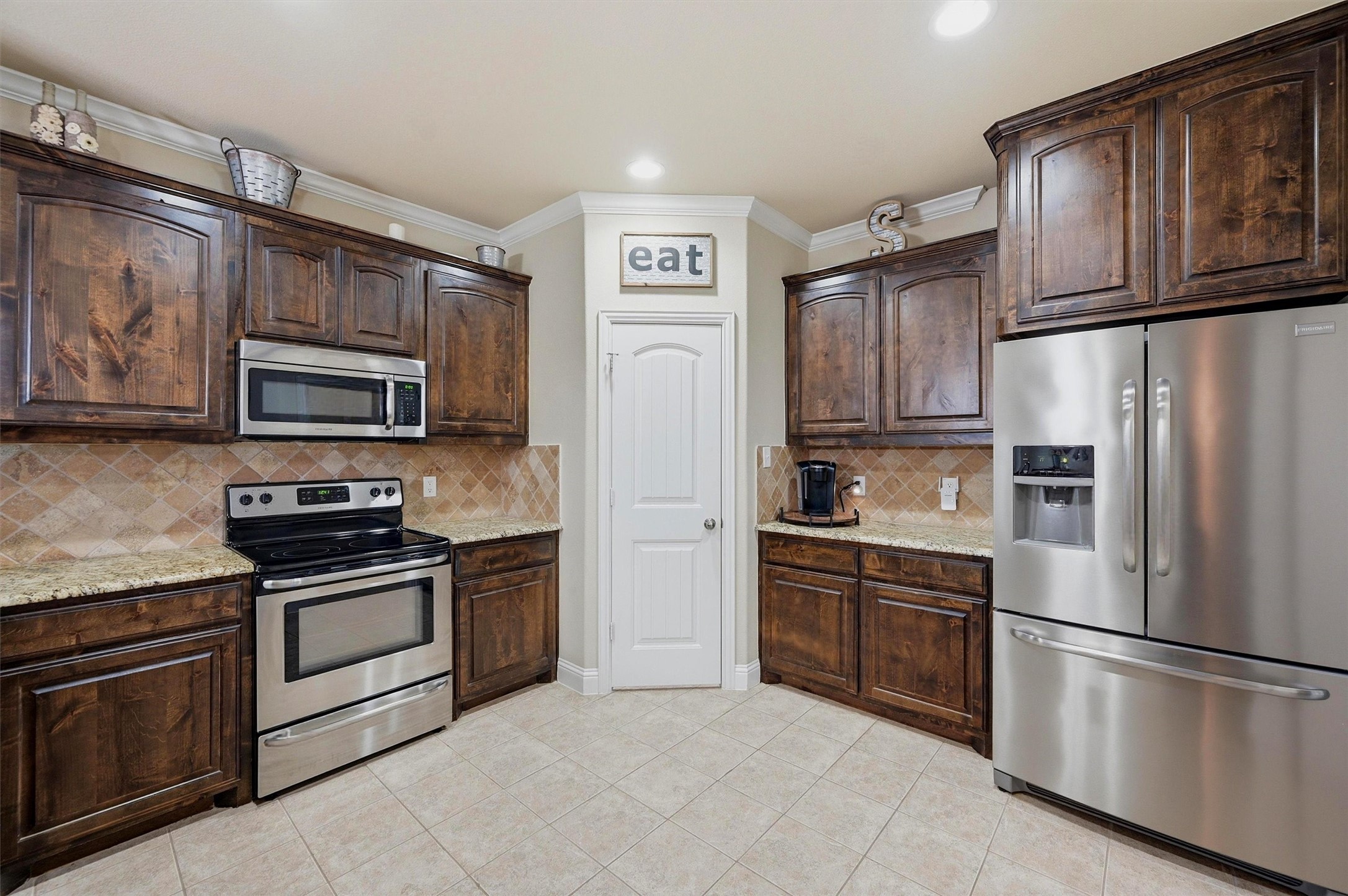 714 Mary Lee Lane