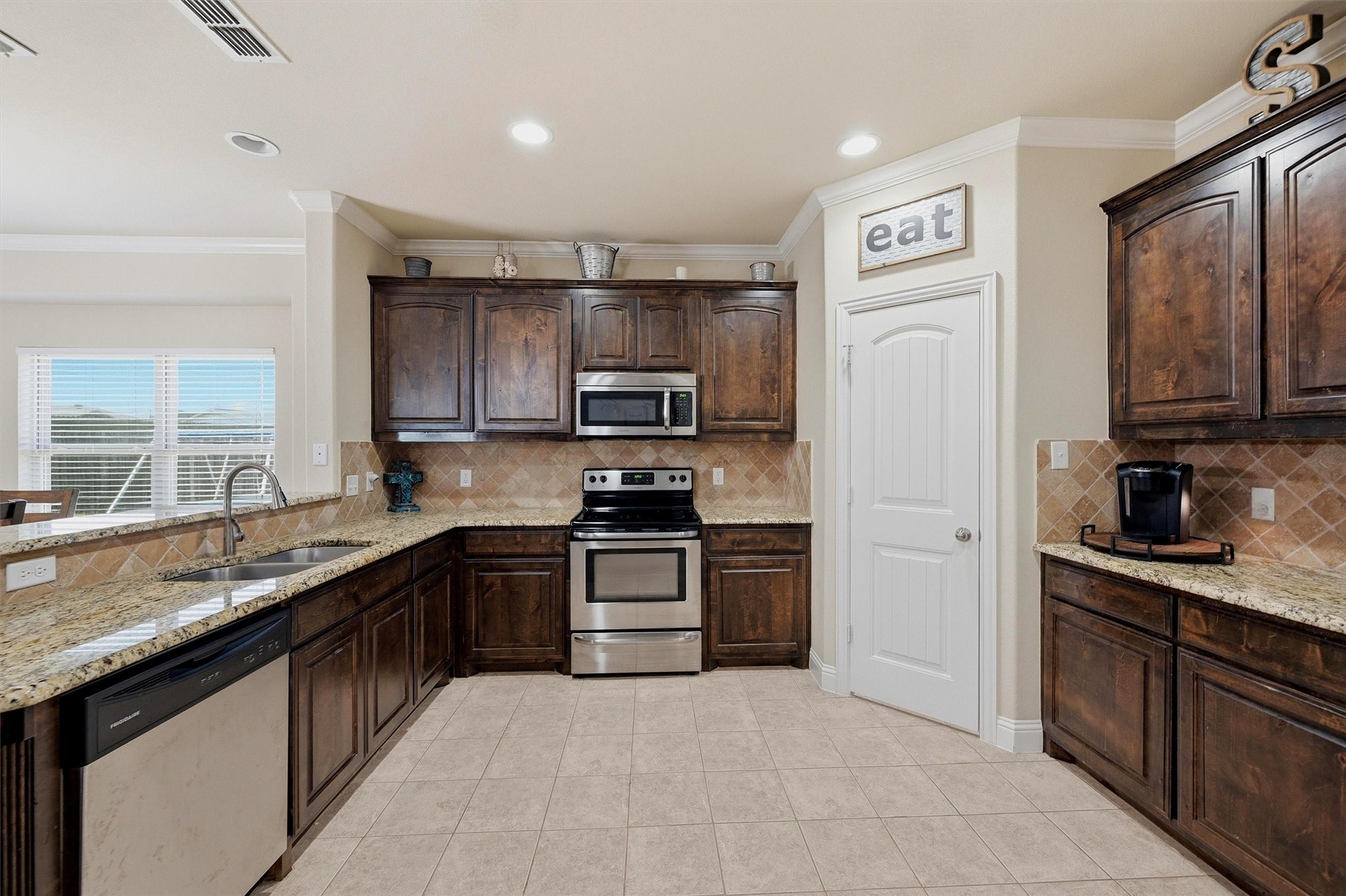 714 Mary Lee Lane