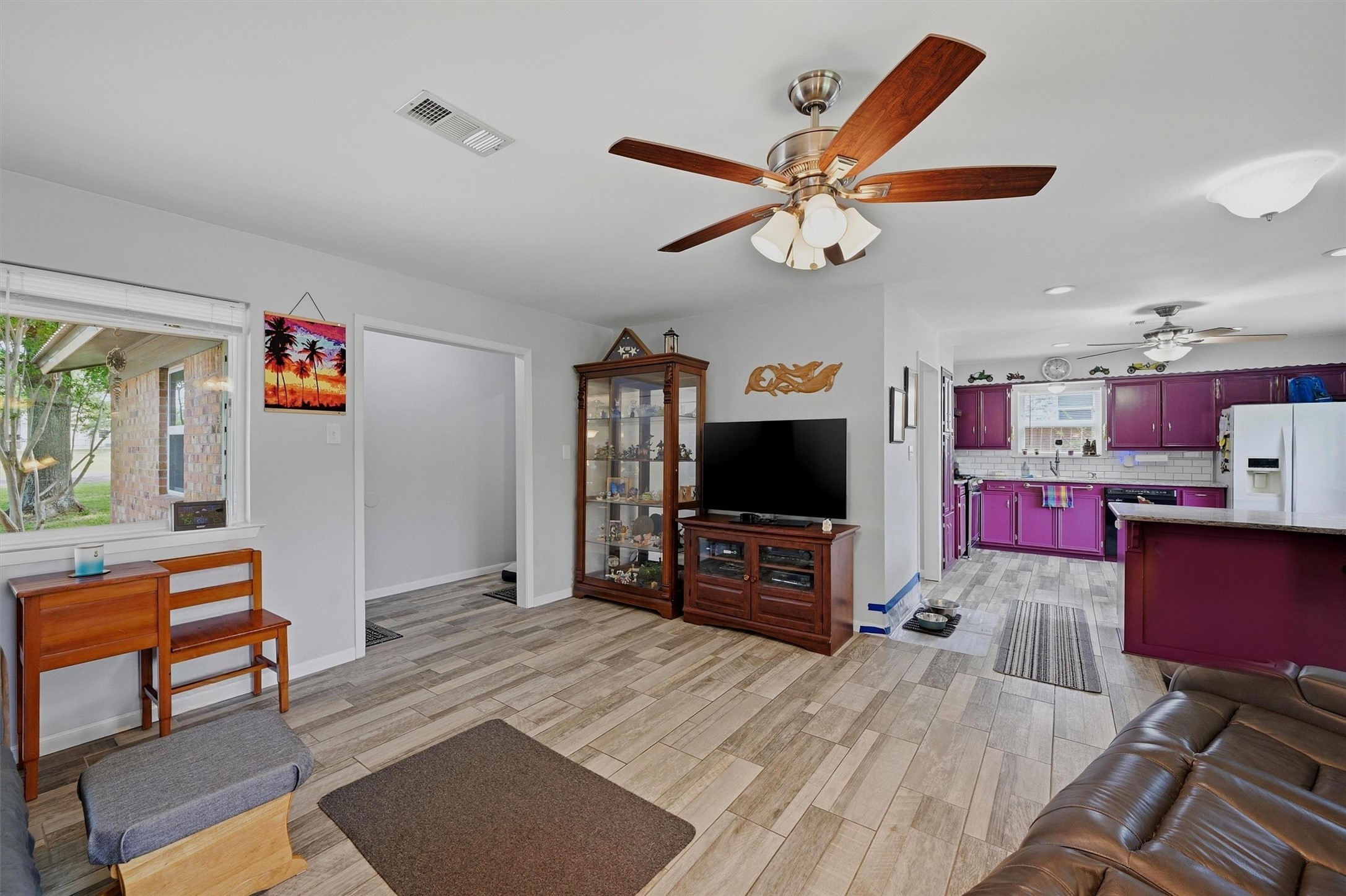 111 E Pecan Street