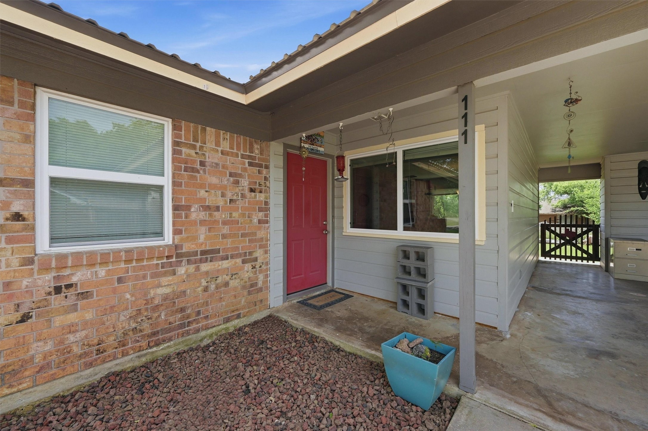 111 E Pecan Street