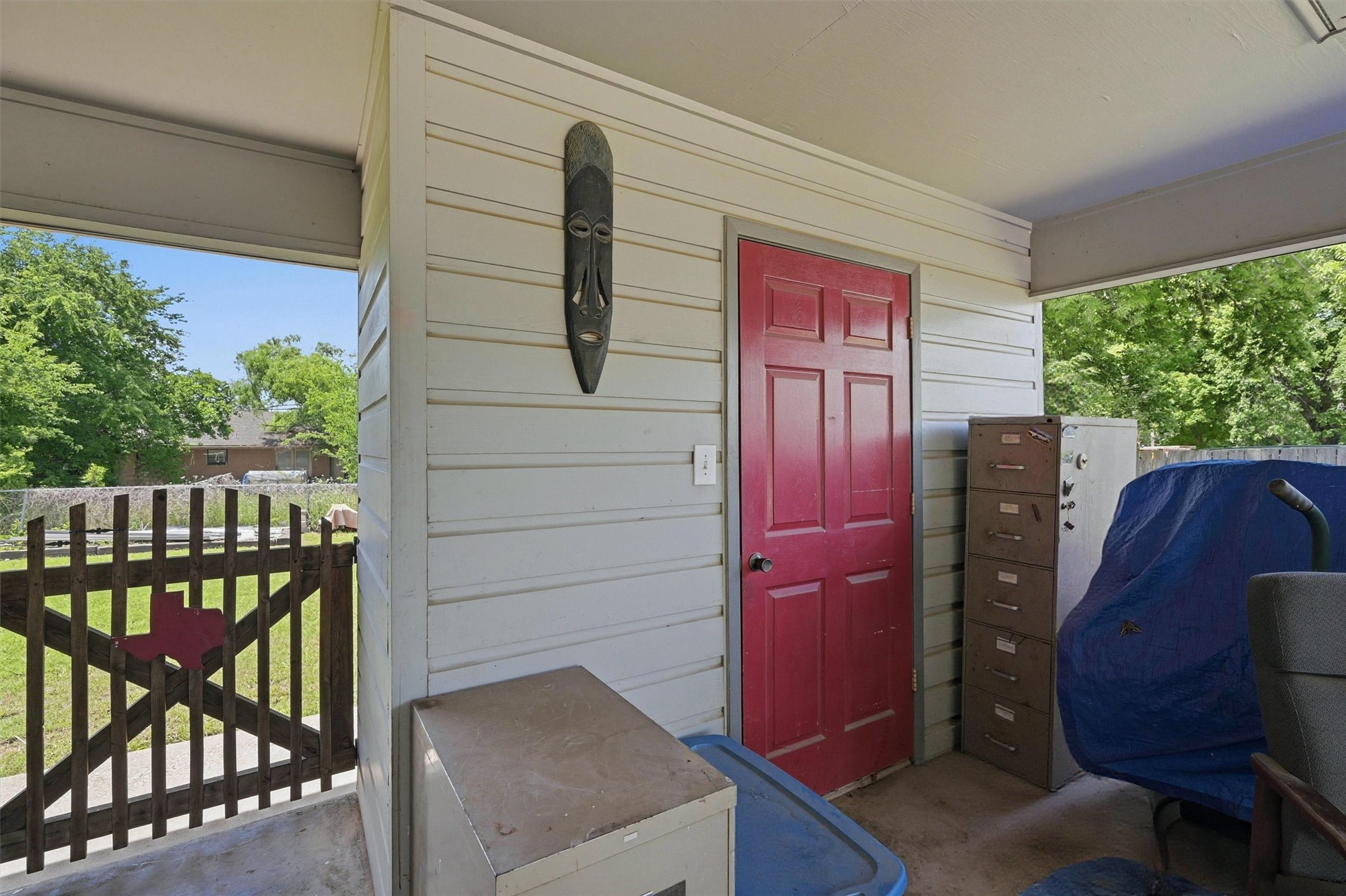 111 E Pecan Street