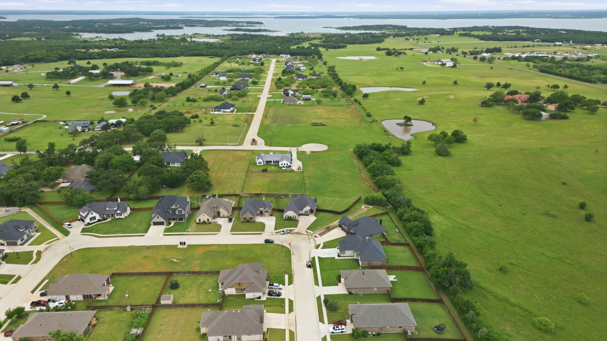 148 Lakeview Circle