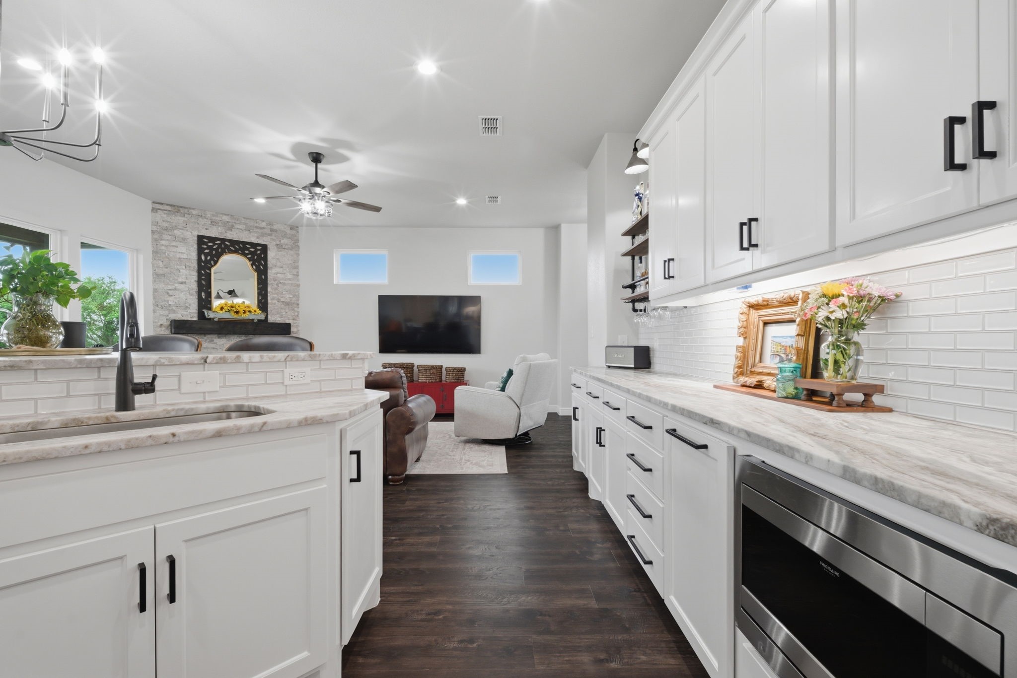 148 Lakeview Circle