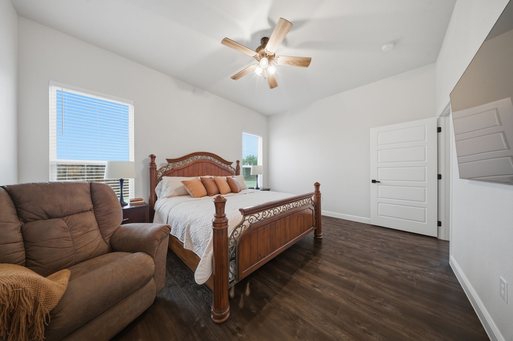 148 Lakeview Circle