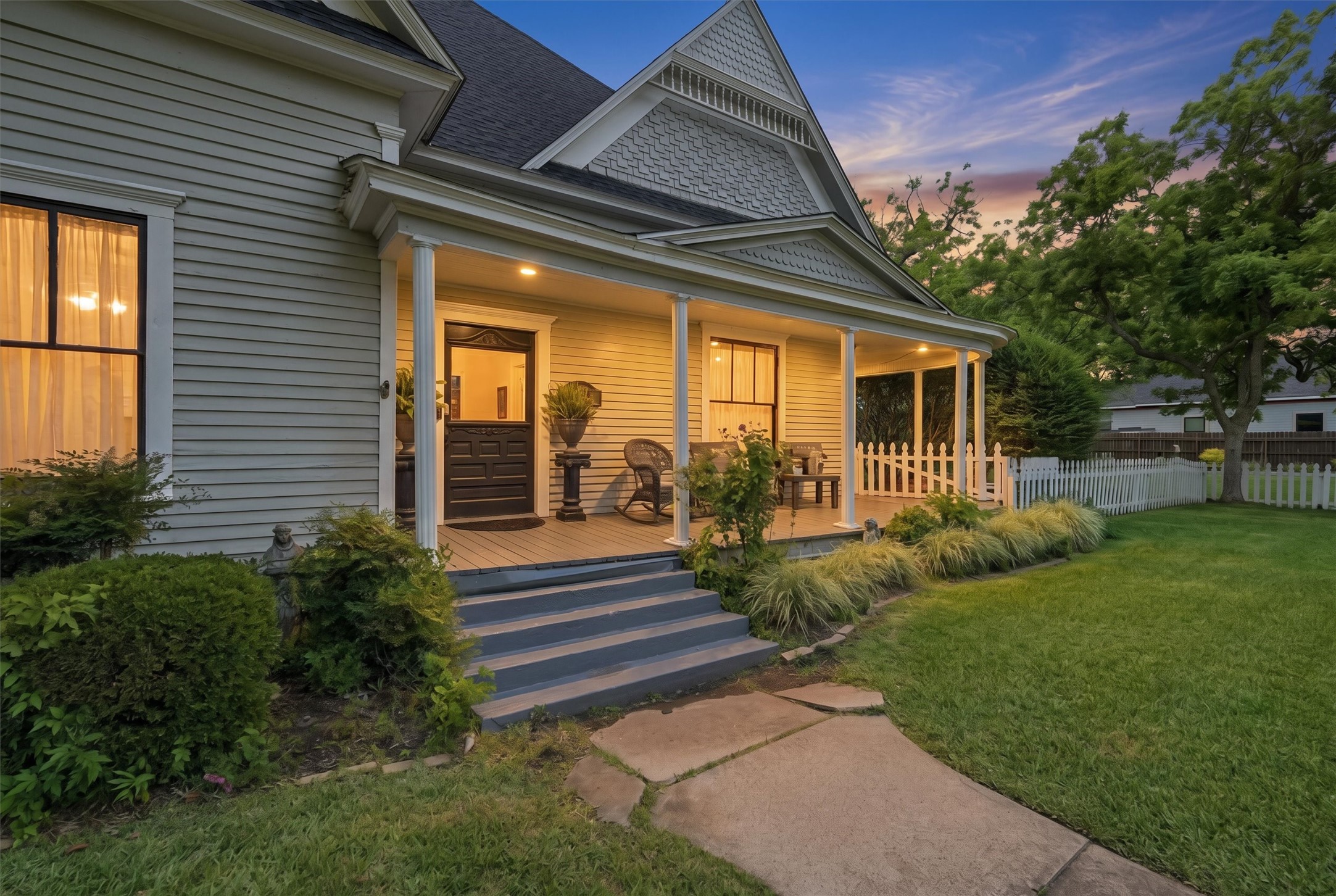 202 E Main Street