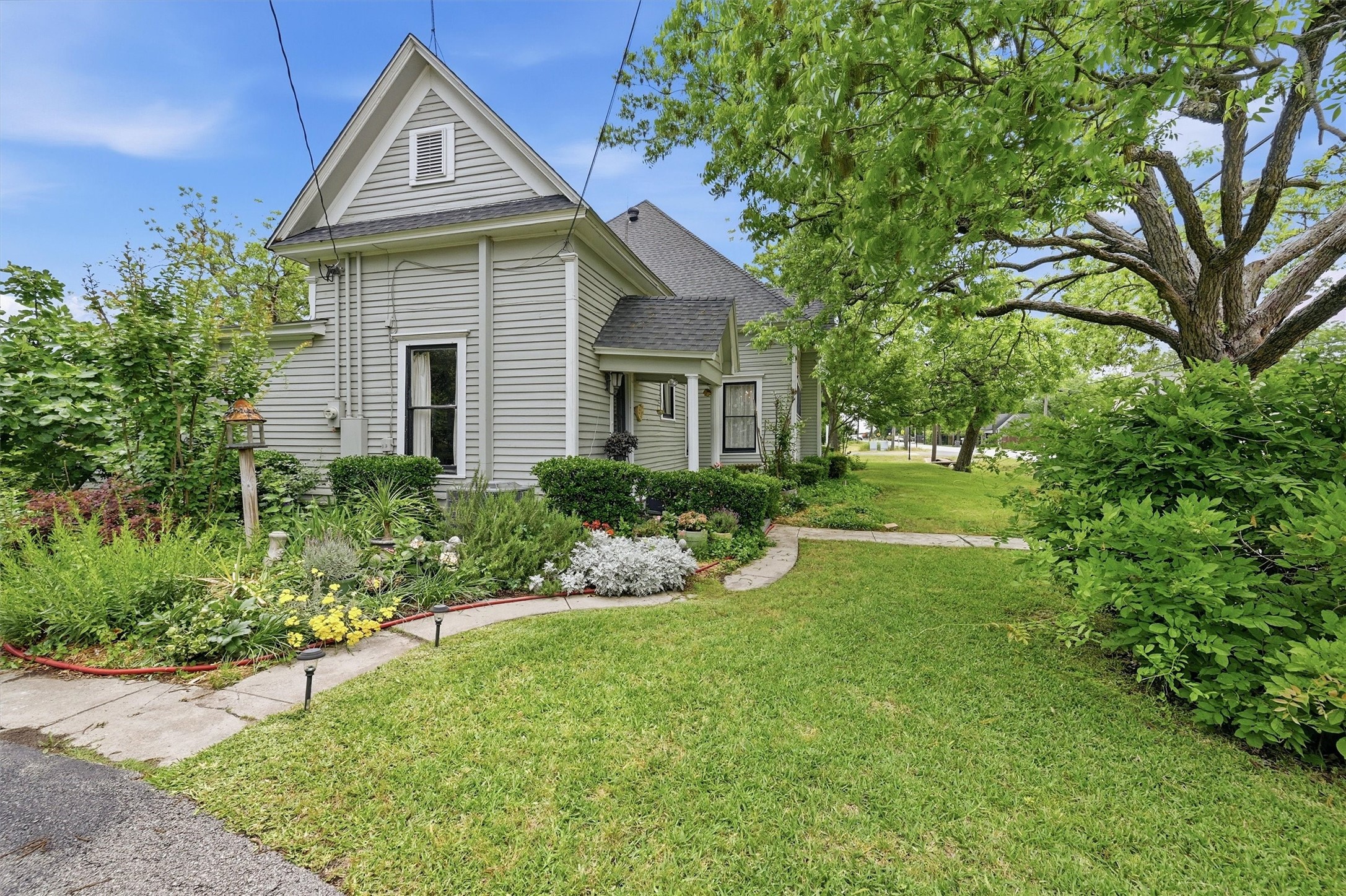 202 E Main st Street