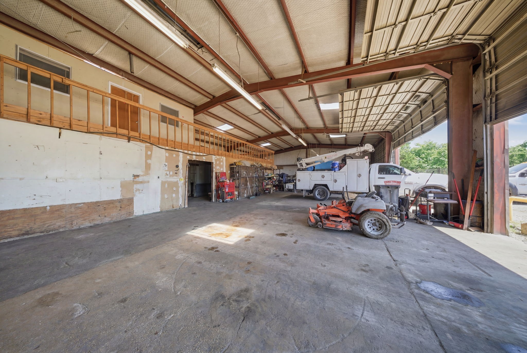 315 Highway 114
