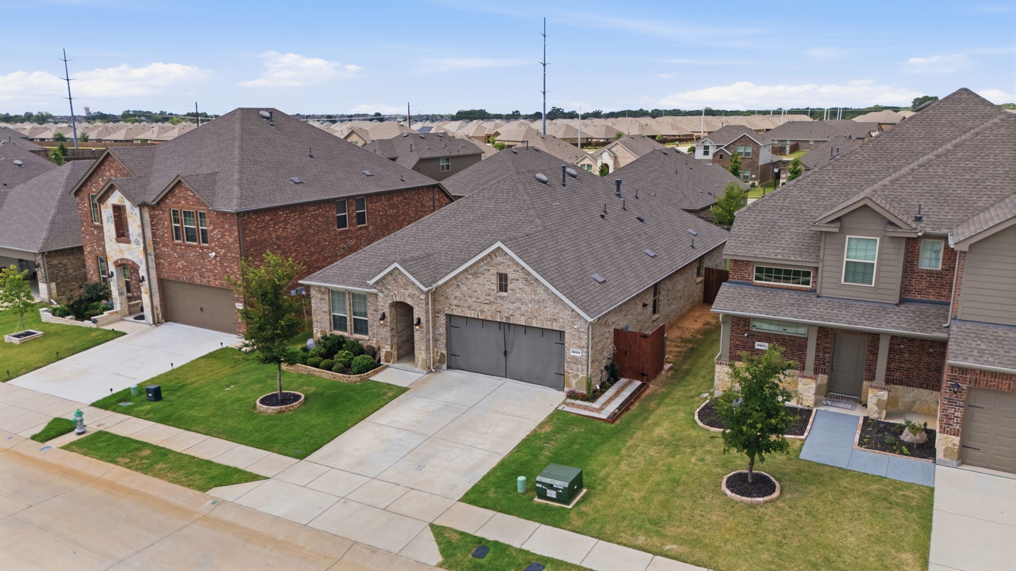 3223 Hunters Glen Drive