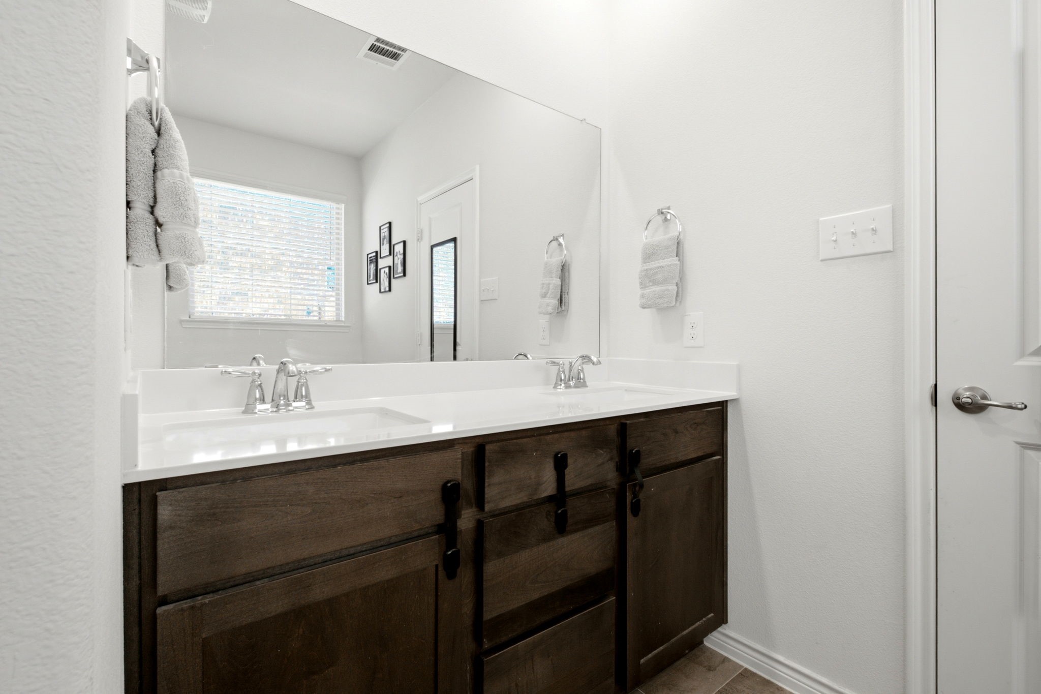 3223 Hunters Glen Drive
