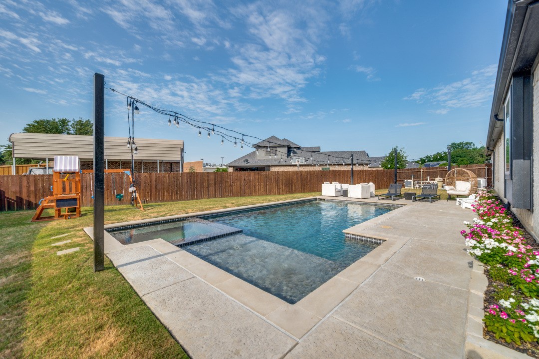 551 Chandler Court