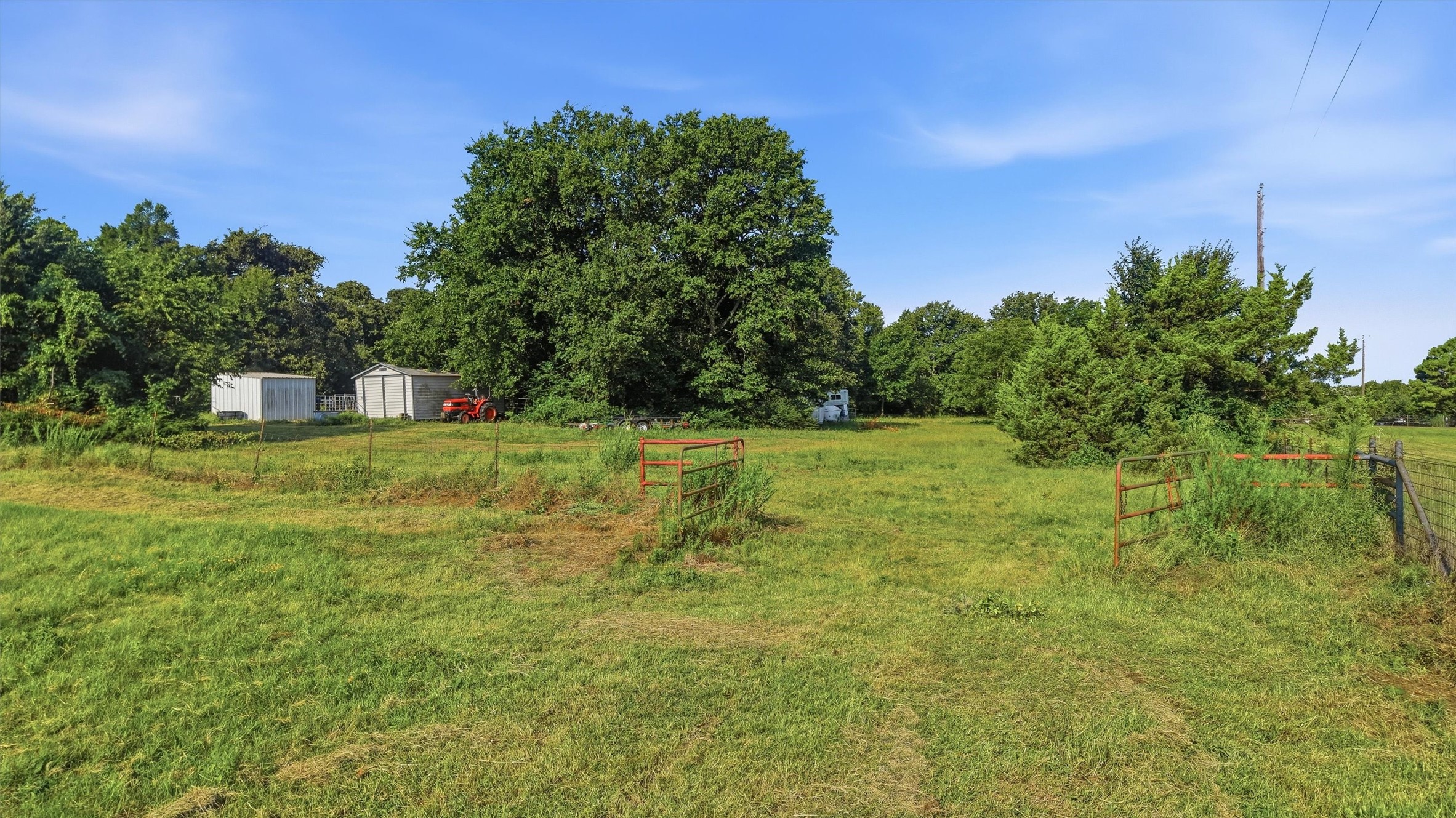 1614 W Line Road
