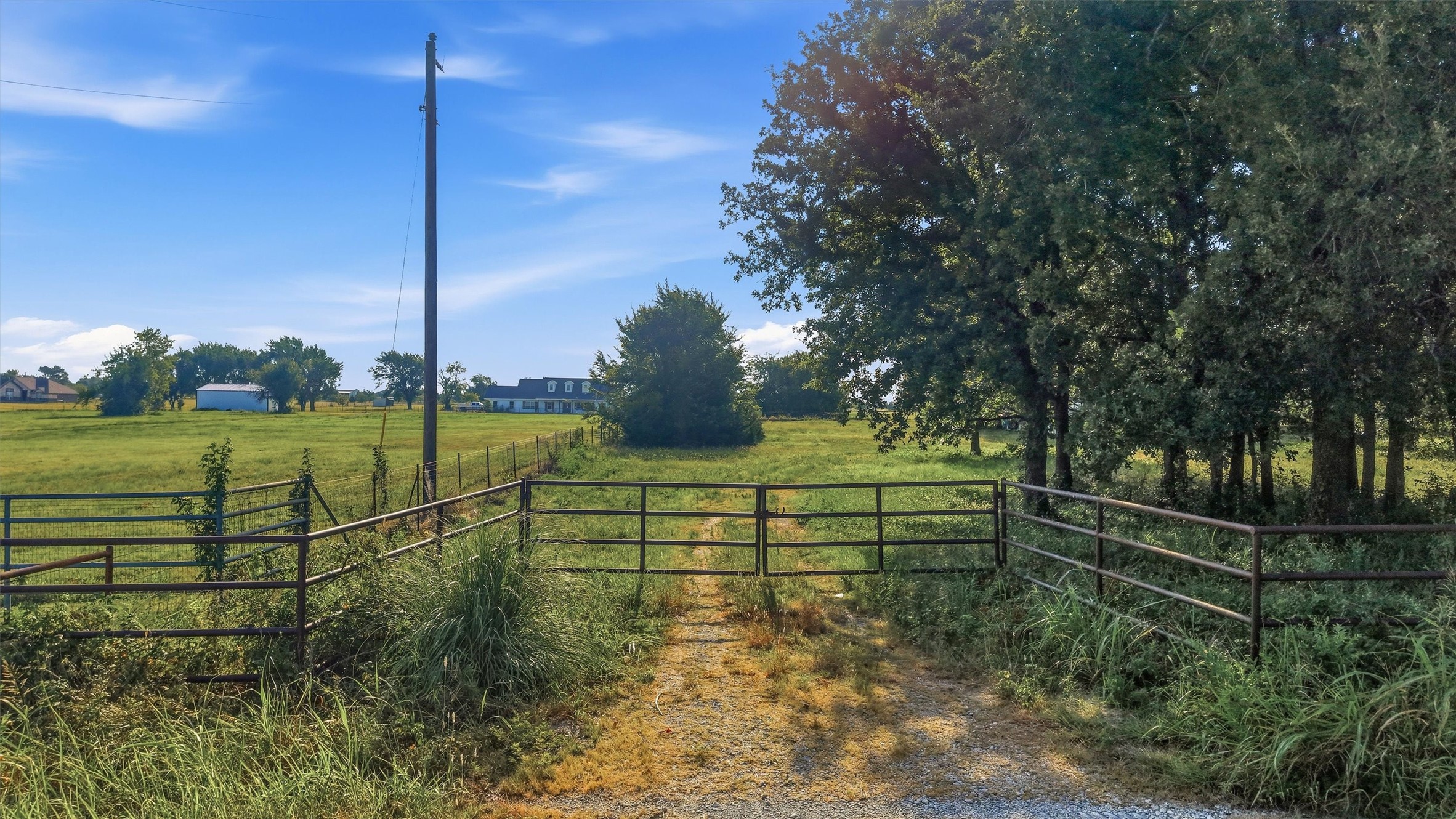 1614 W Line Road