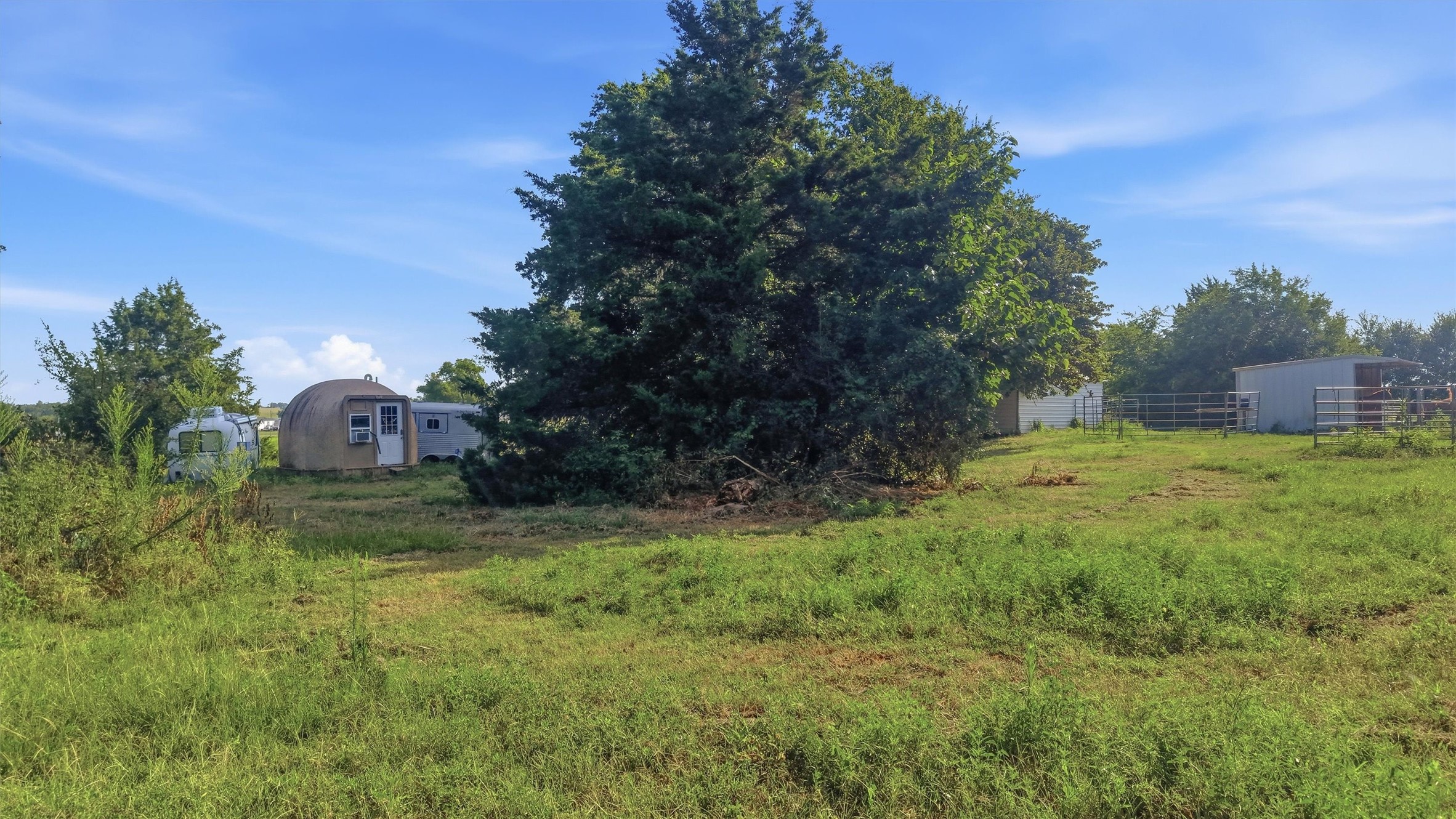 1614 W Line Road
