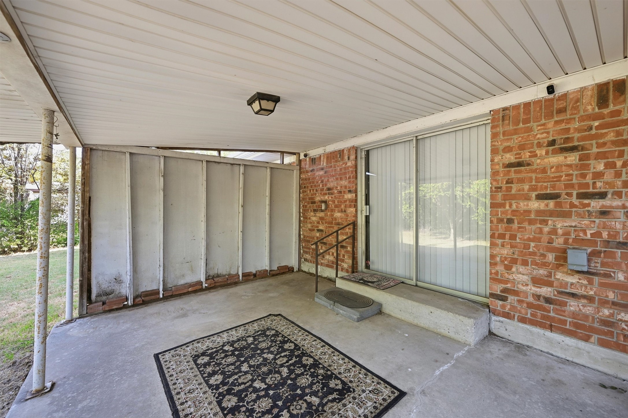 1017 Highway 377 N