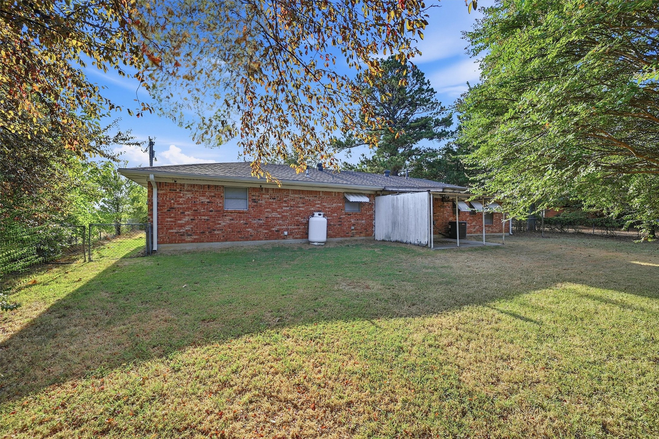 1017 Highway 377 N