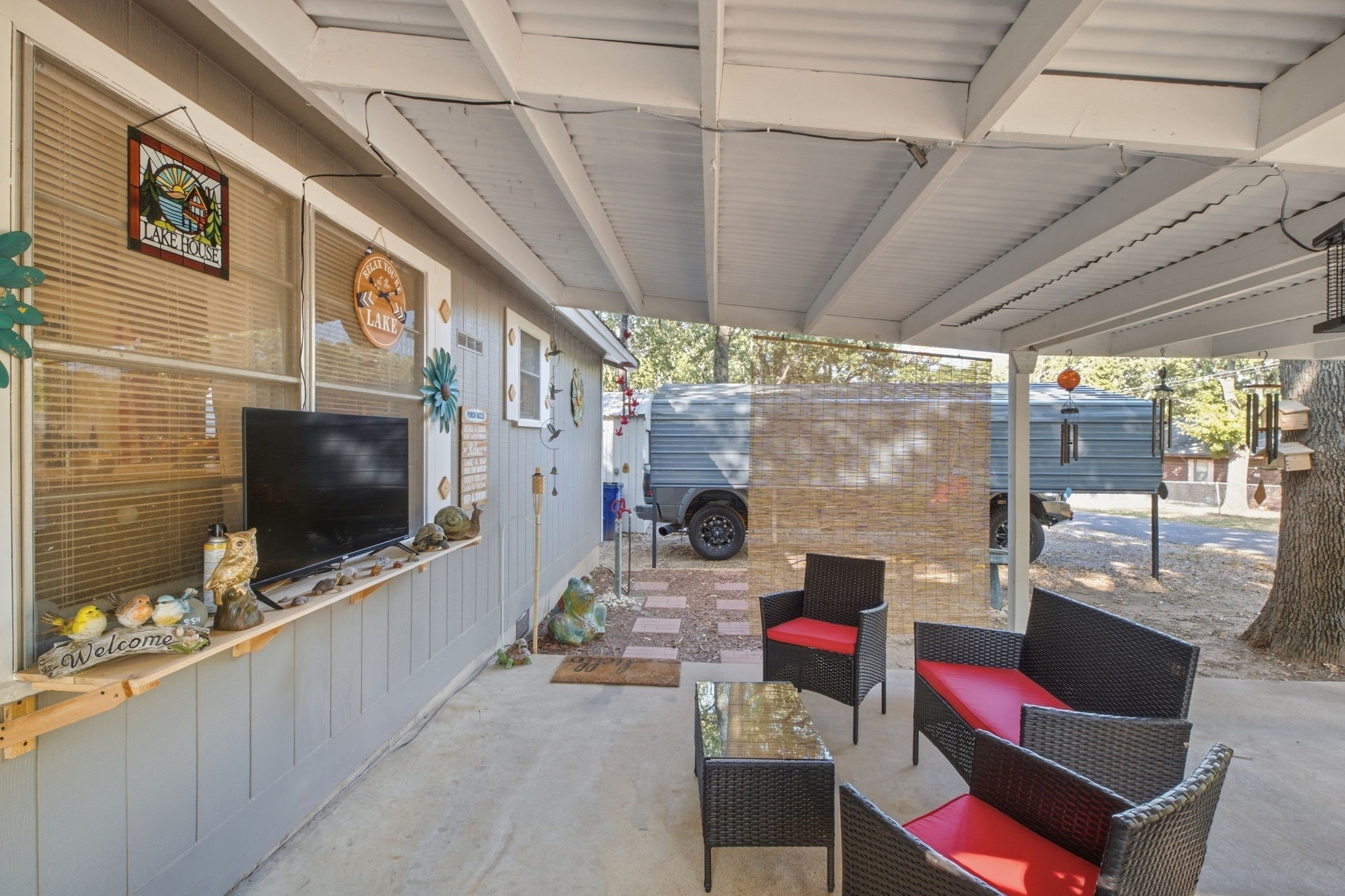 2225 Hillcrest Circle