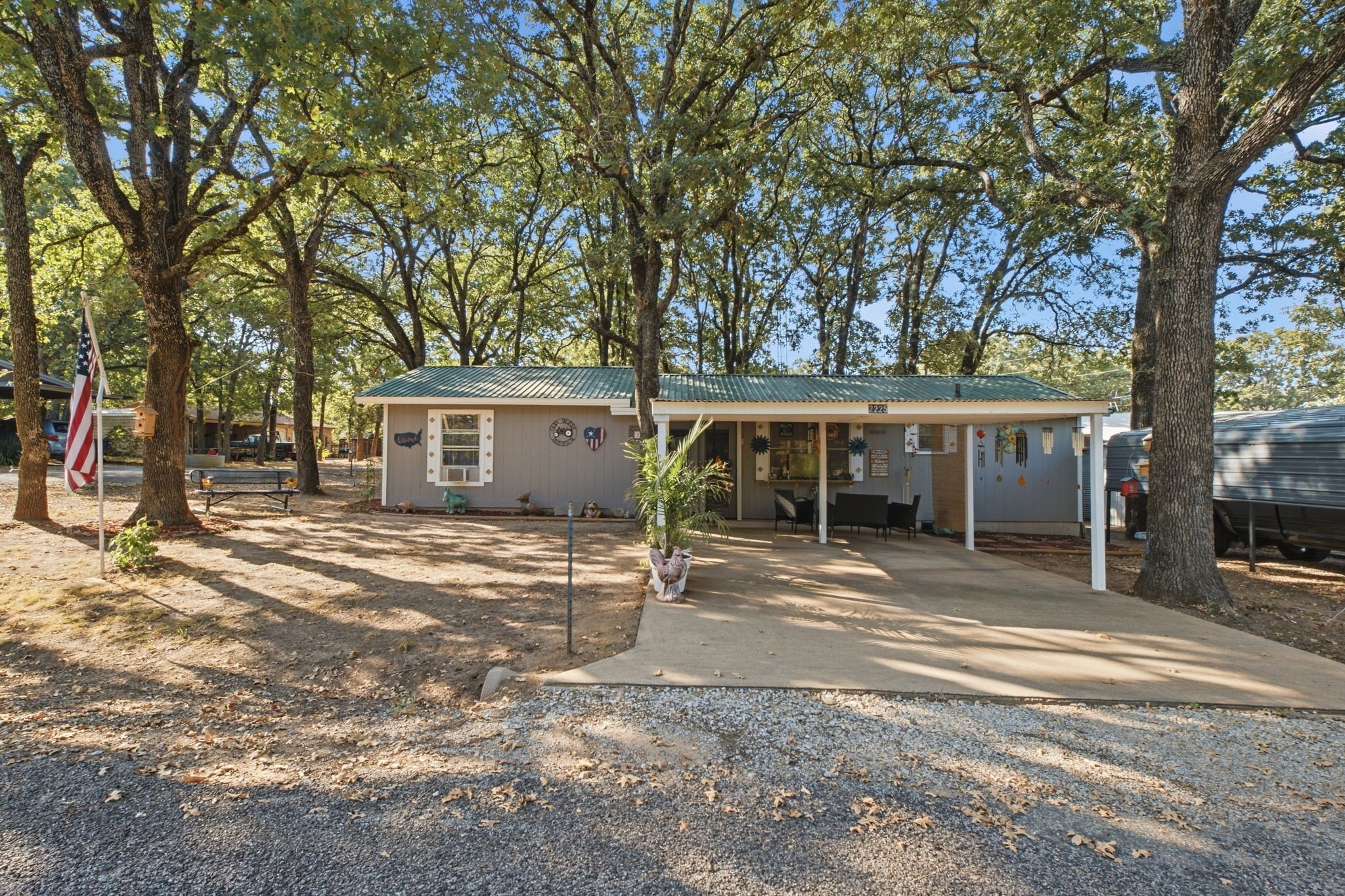 2225 Hillcrest Circle