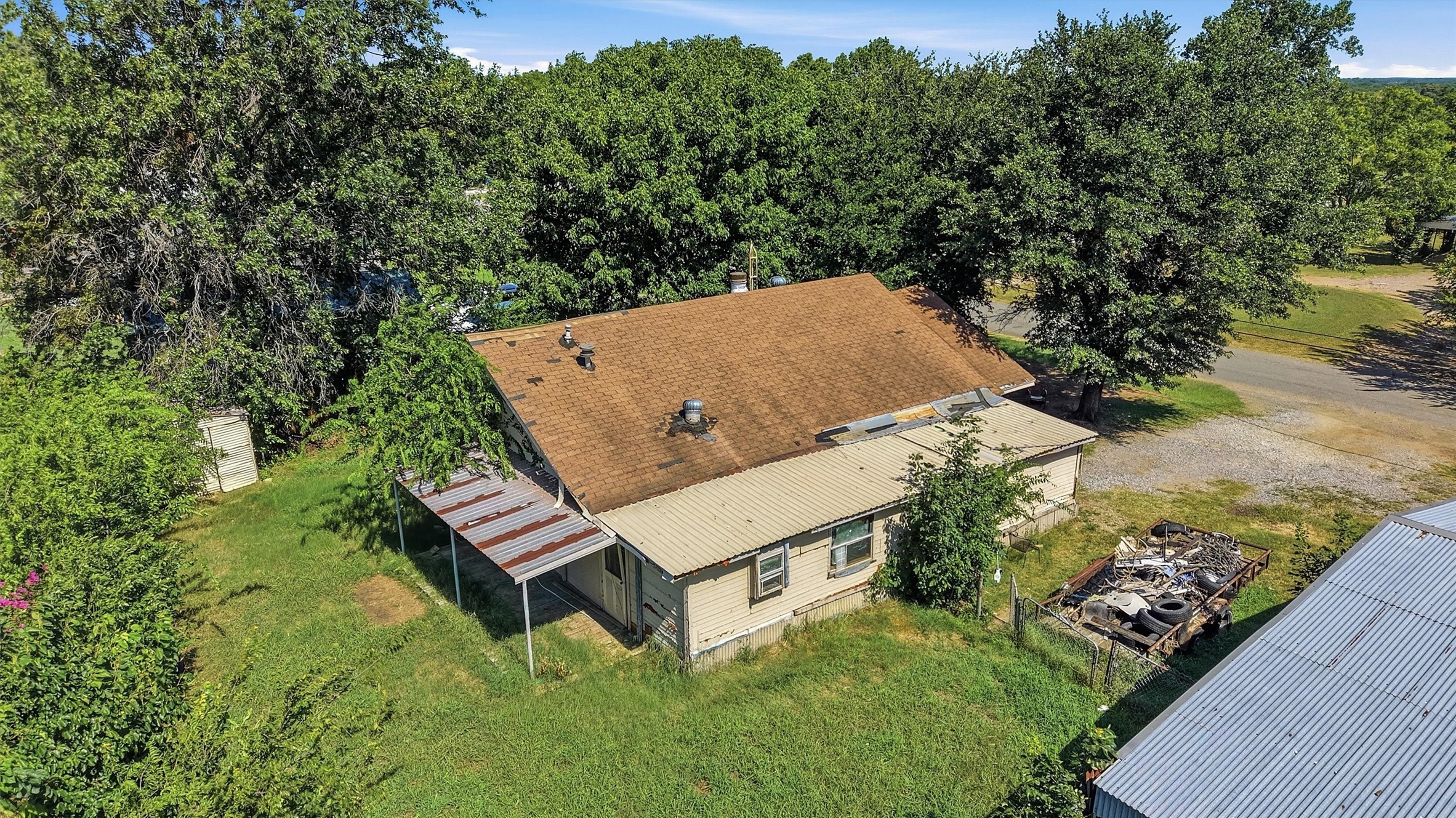 538 W Hughes Street