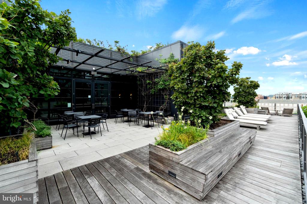 2030 8TH STREET NW 403