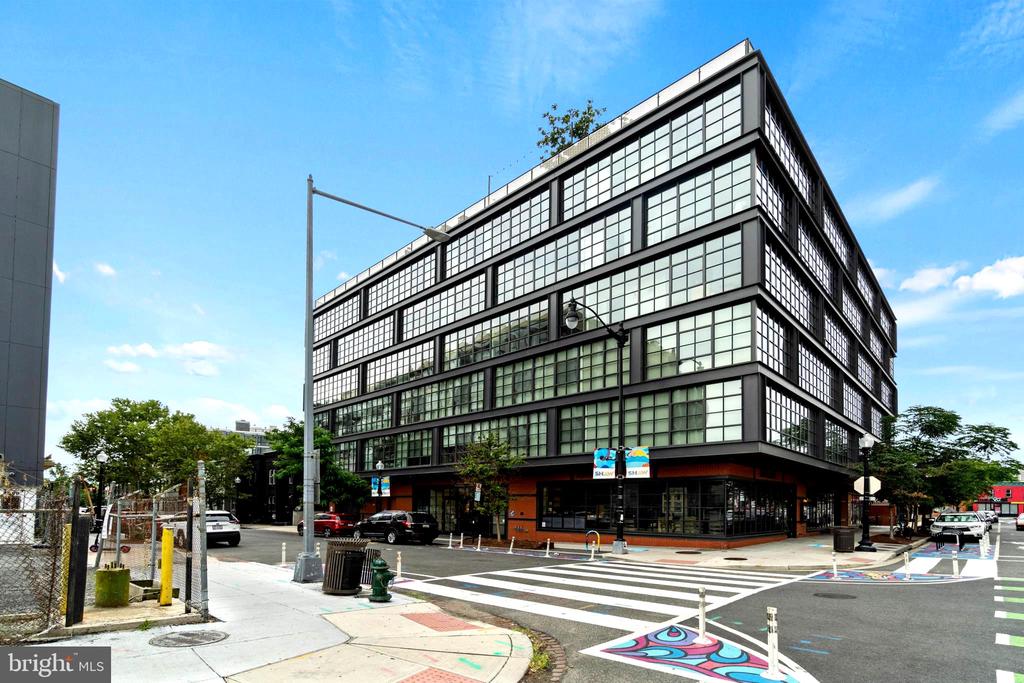 2030 8TH STREET NW 403