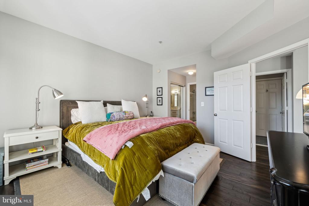 2004 11TH STREET NW 334