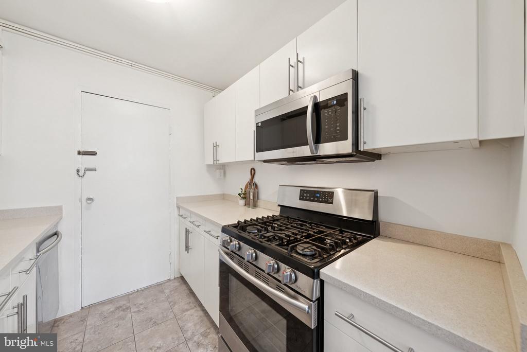 5406 CONNECTICUT AVENUE NW 501
