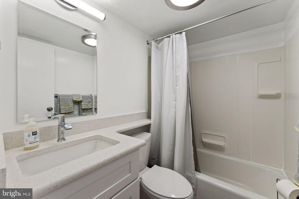 1260 21ST STREET NW 1005