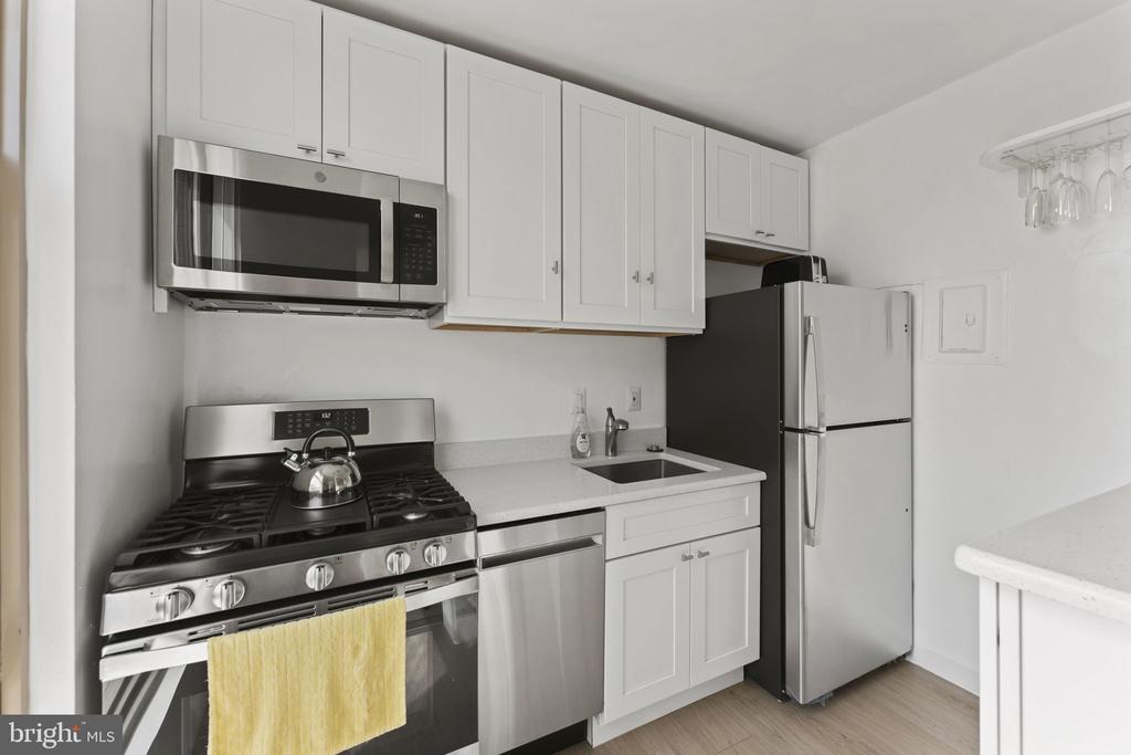 1260 21ST STREET NW 1005