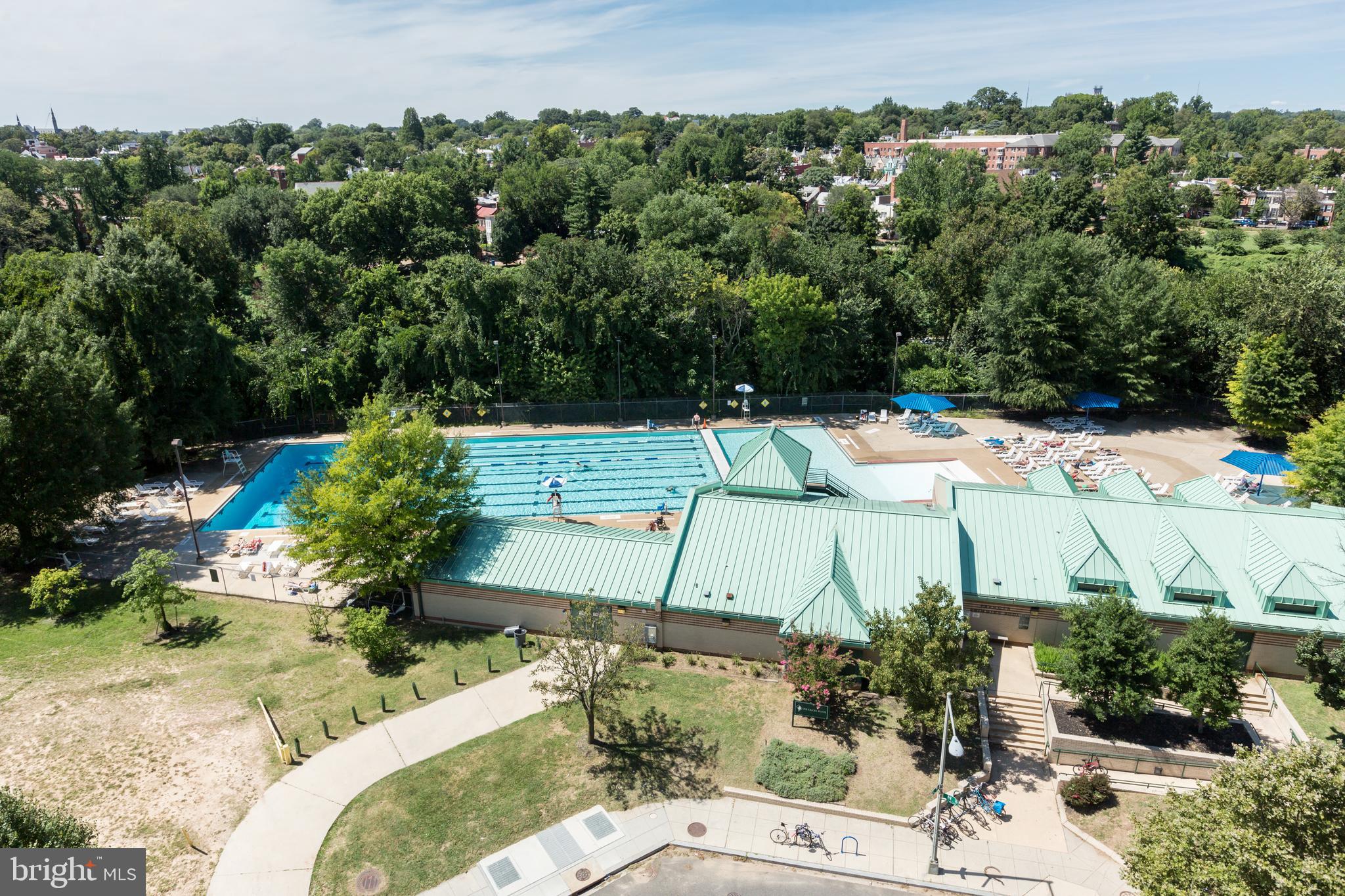 1275 25TH STREET NW 800