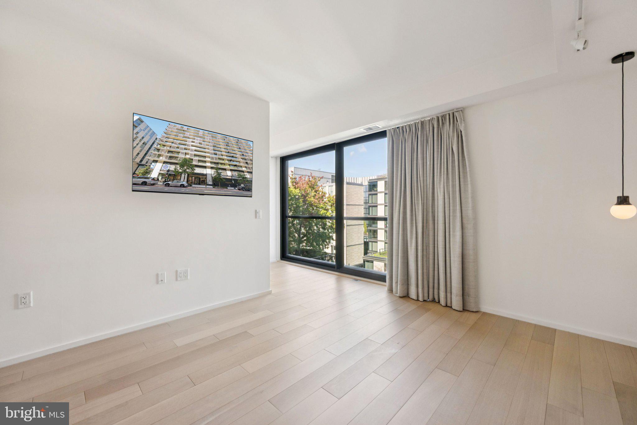 925 H STREET NW 903