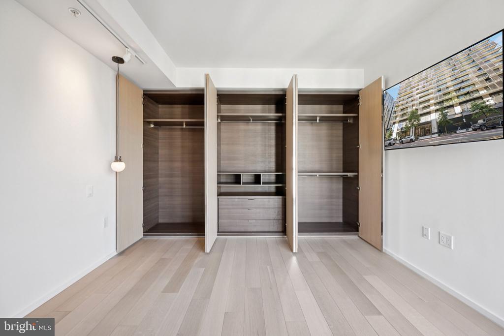 925 H STREET NW 903