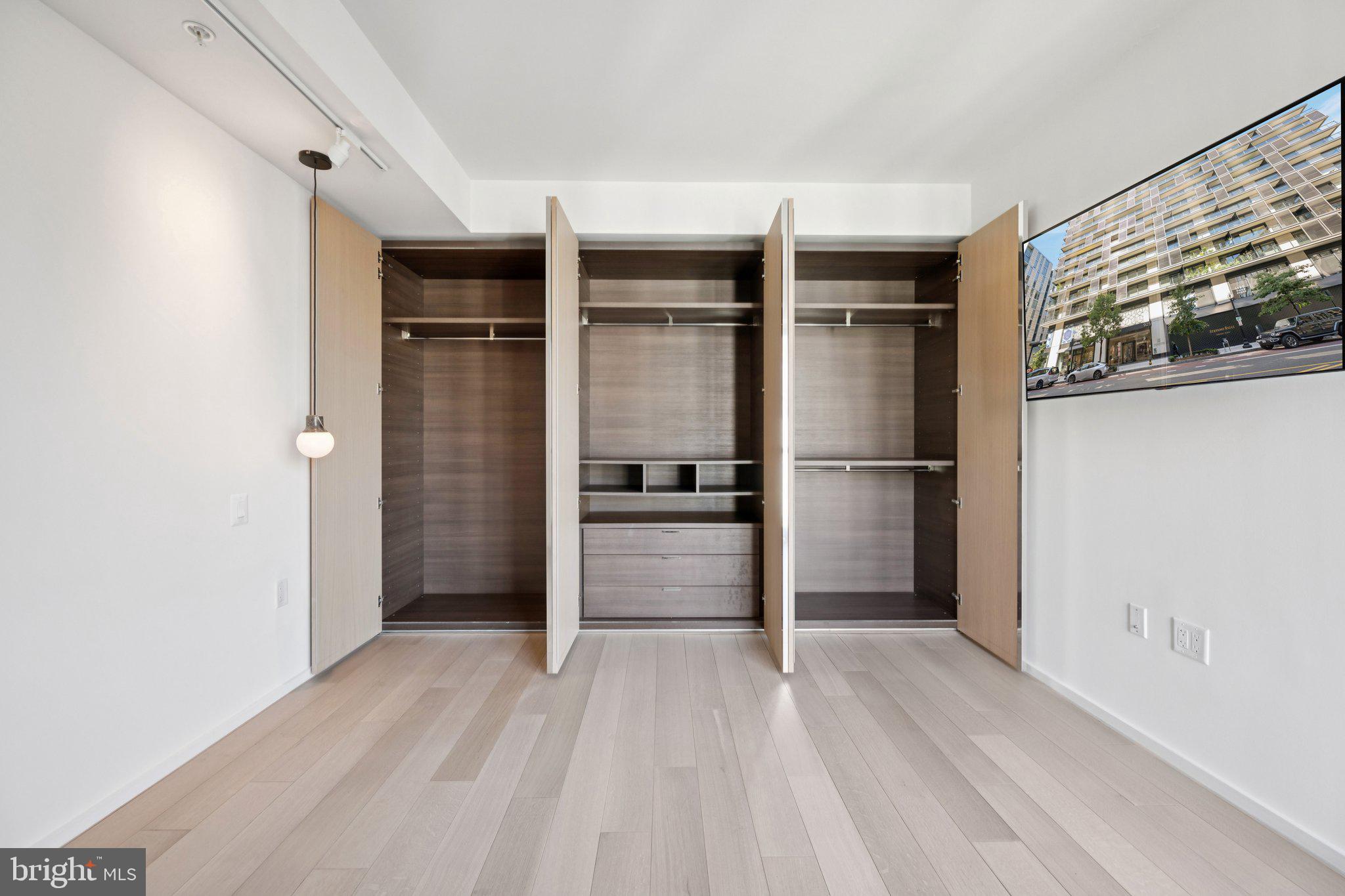 925 H STREET NW 903