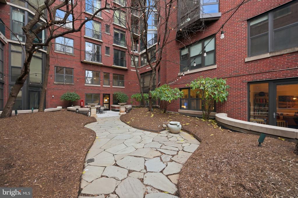 1390 KENYON STREET NW 325