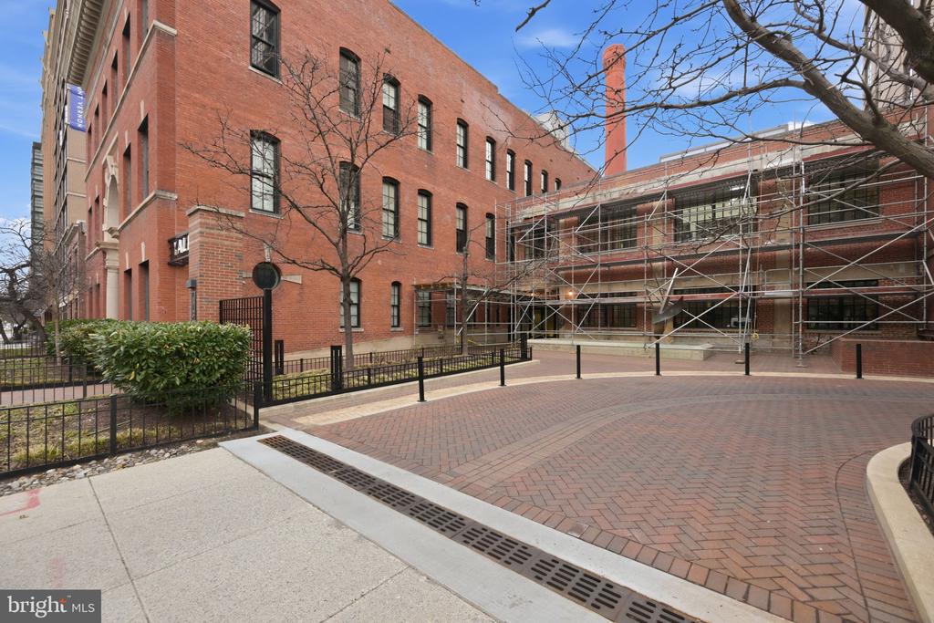 437 NEW YORK AVENUE NW 1005
