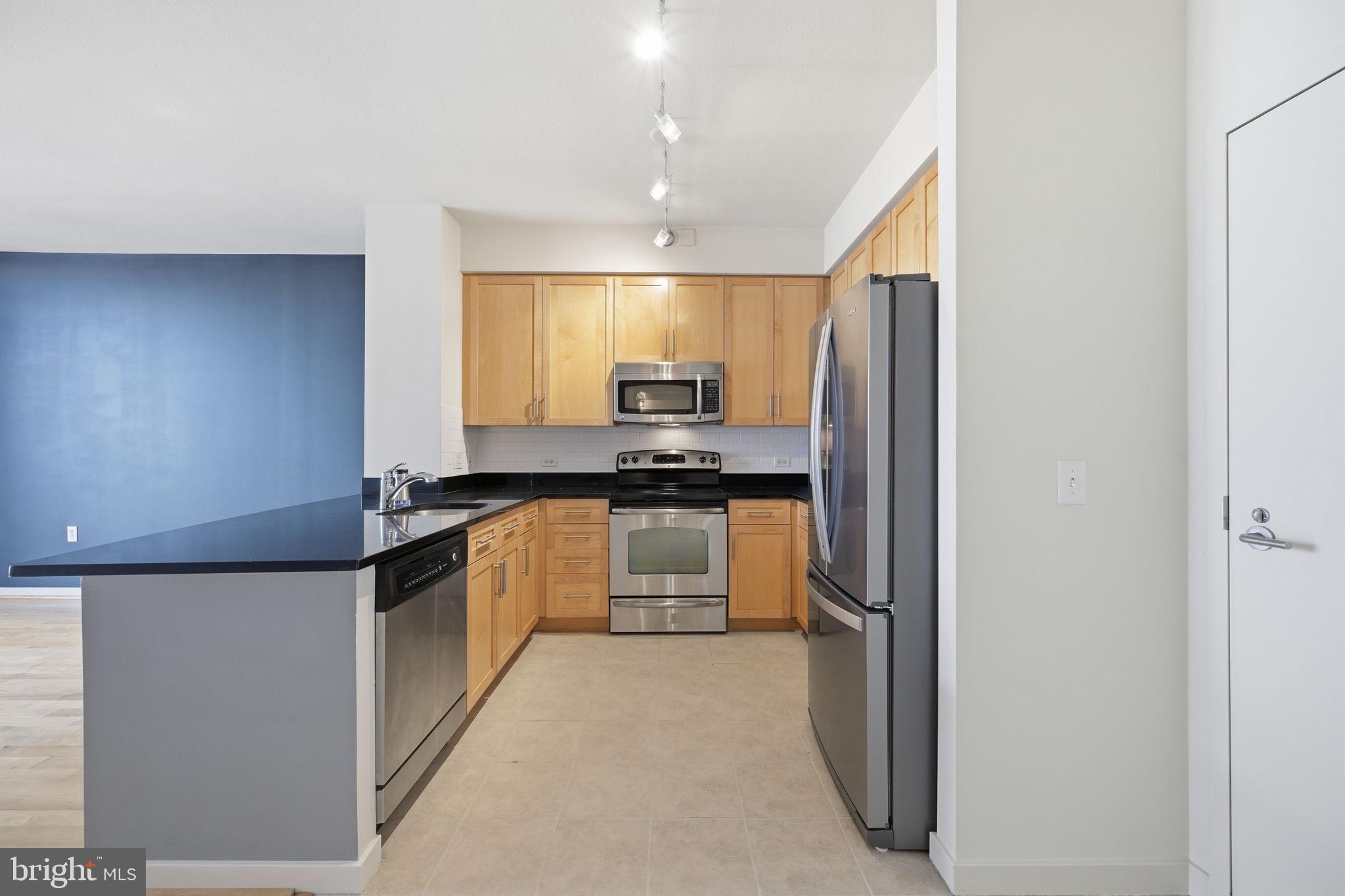 437 NEW YORK AVENUE NW 1005