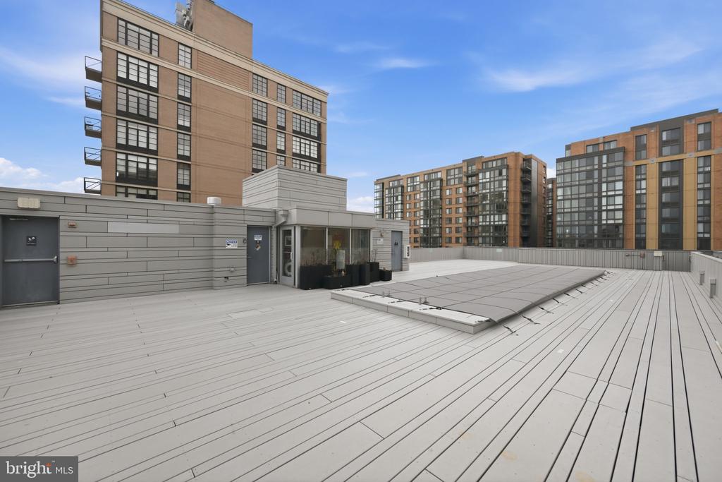 437 NEW YORK AVENUE NW 1005