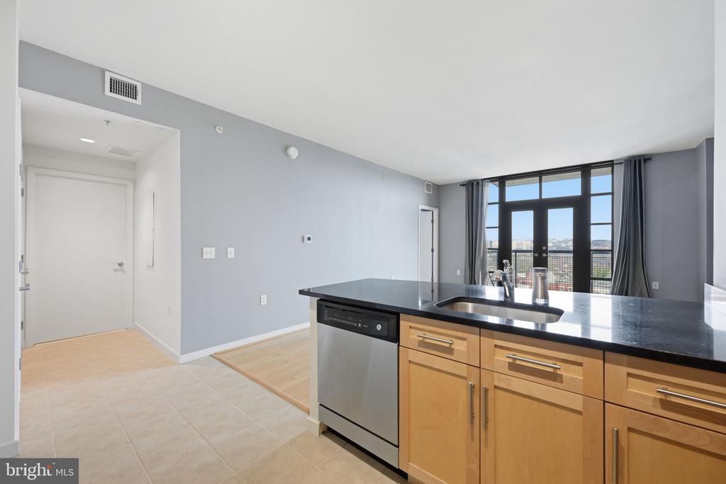 437 NEW YORK AVENUE NW 1005