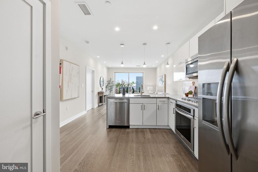 1350 MARYLAND AVENUE NE Unit: 315