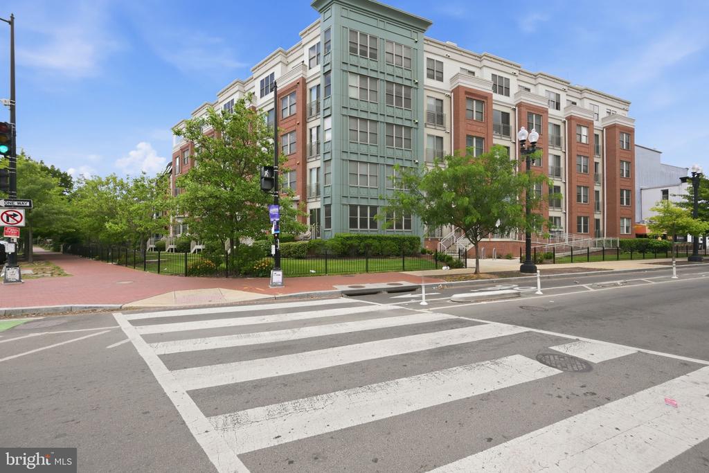 1350 MARYLAND AVENUE NE Unit: 315