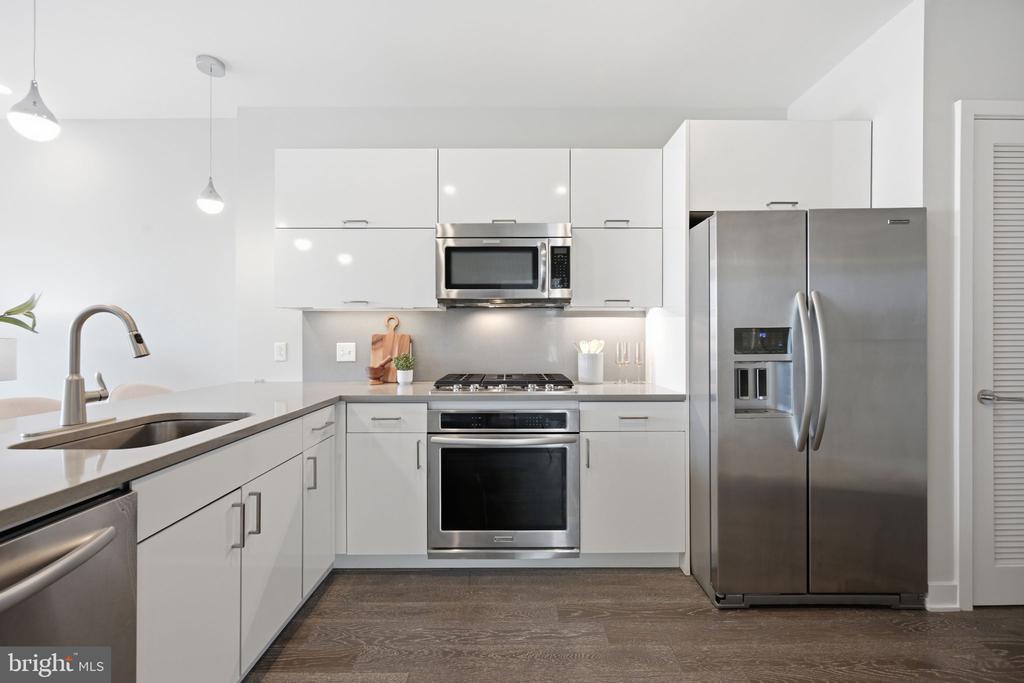 1350 MARYLAND AVENUE NE Unit: 315